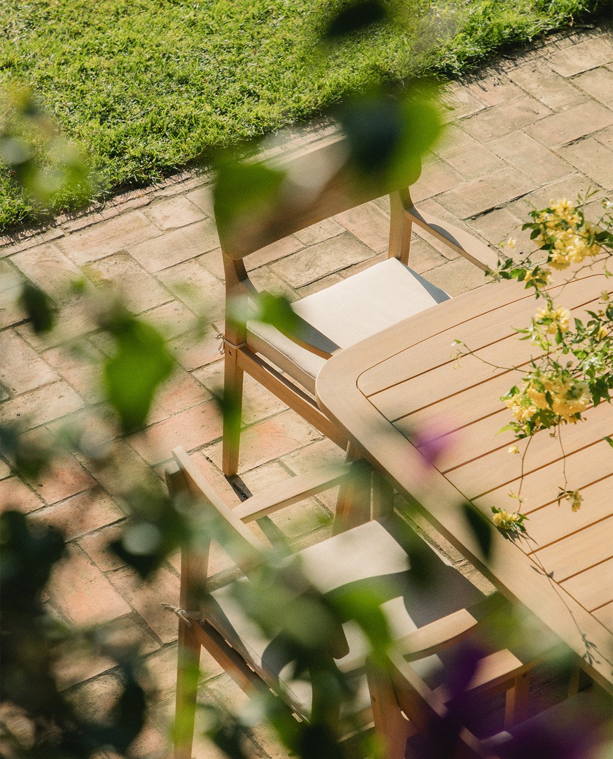 Pack de 4 Chaises de Jardin en Bois d'Acacia avec Accoudoirs Marla, image de la gelerie 2