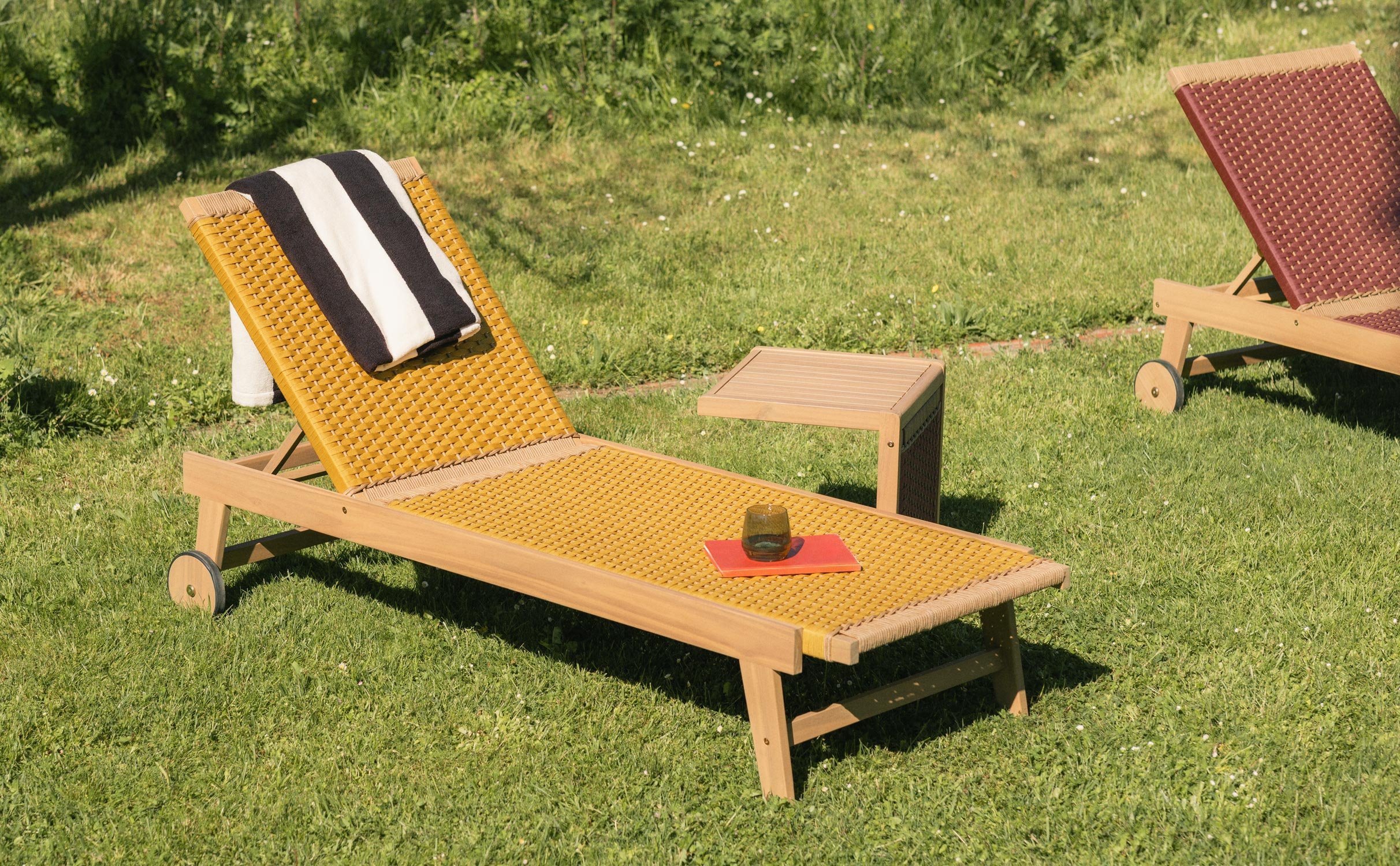 Chaise Longue avec Roues en Bois d'Acacia et Corde Mirle , image de la gelerie 1