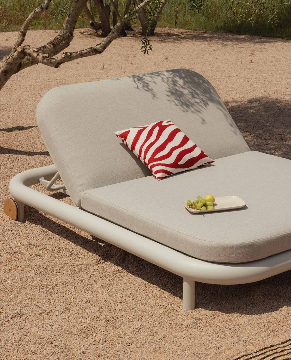 Chaise Longue Inclinable Double en Aluminium avec Coussin en Tissu Cheryl, image de la gelerie 2