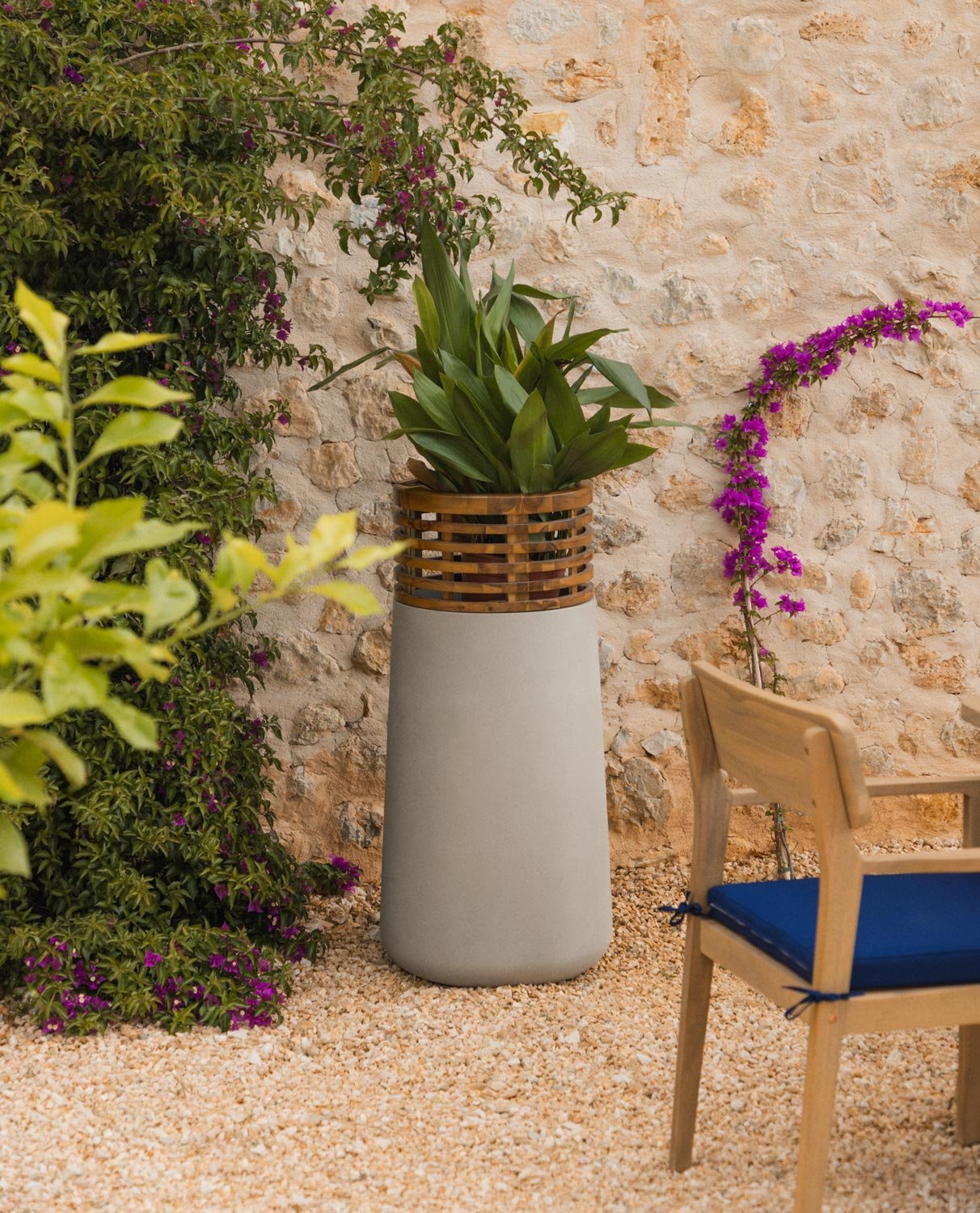 Jardinière en Béton et Bois d'Acacia 3XL (104xØ46 cm) Hazan, image de la gelerie 2