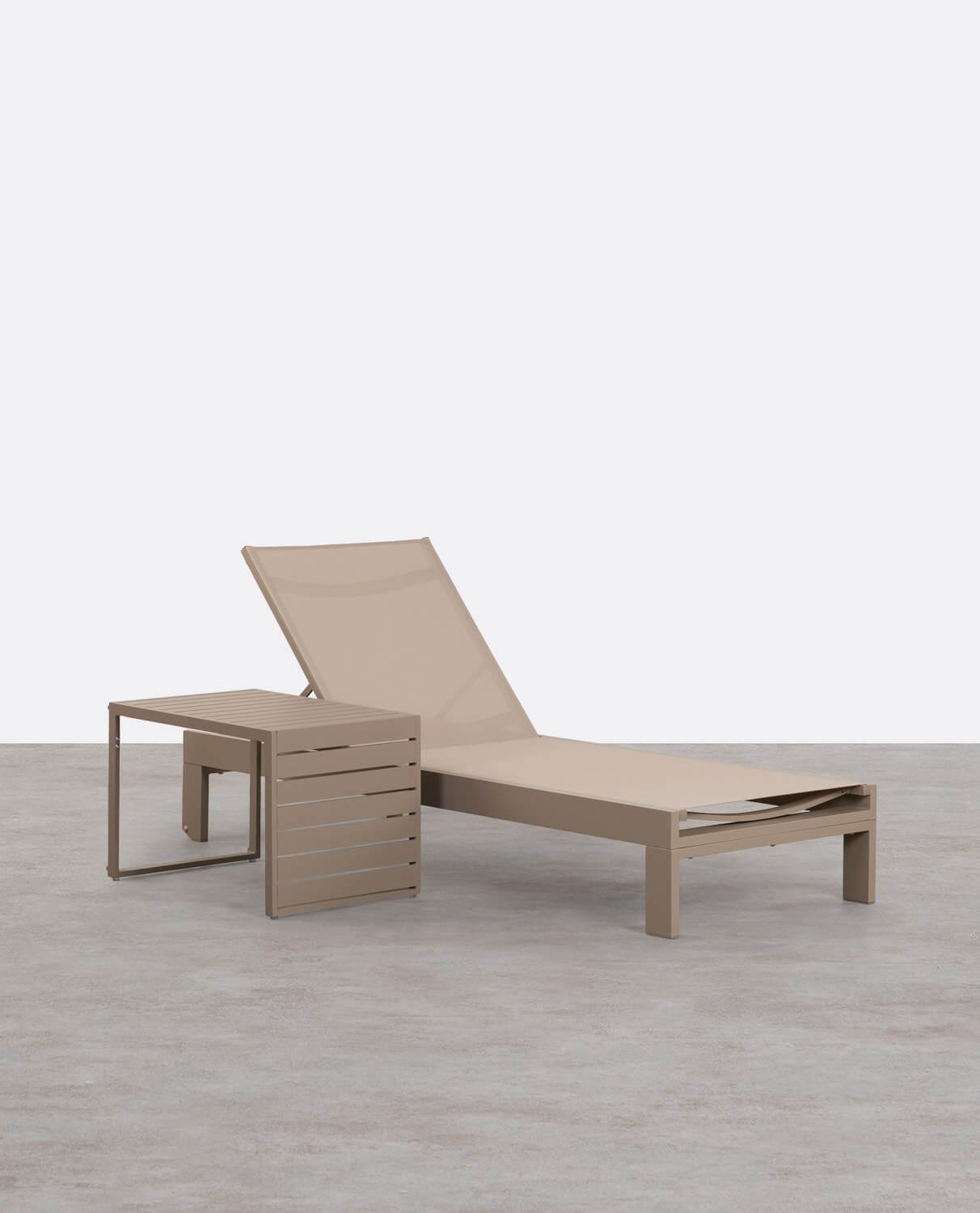 Set Chaise Longue et Table Basse en Aluminium New Kreta, image de la gelerie 1