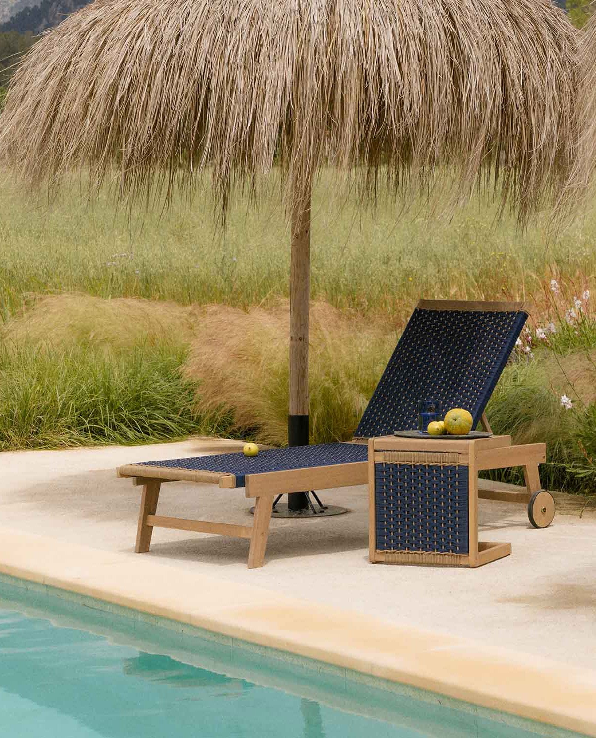 Set Chaise Longue et Table d'Appoint en Bois d'Acacia et Corde Mirle, image de la gelerie 2