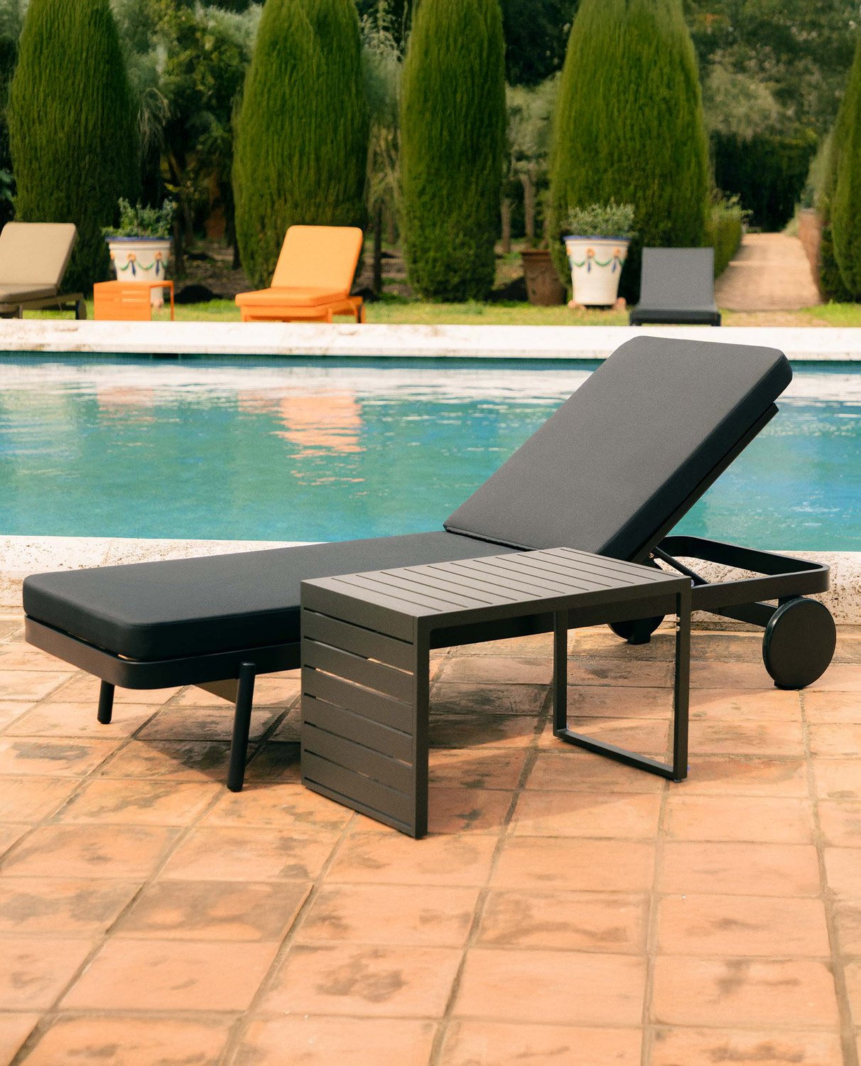 Chaise Longue Inclinable en Aluminium avec Coussin en Tissu Celina, image de la gelerie 2