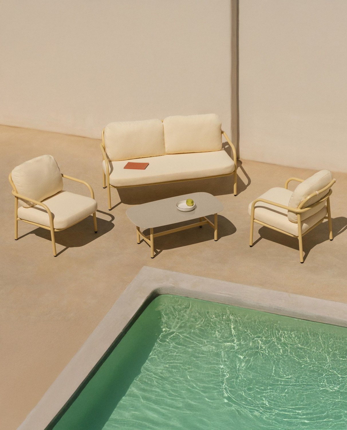 Salon de Jardin en Métal et Tissu avec Table Basse Aleina, image de la gelerie 2