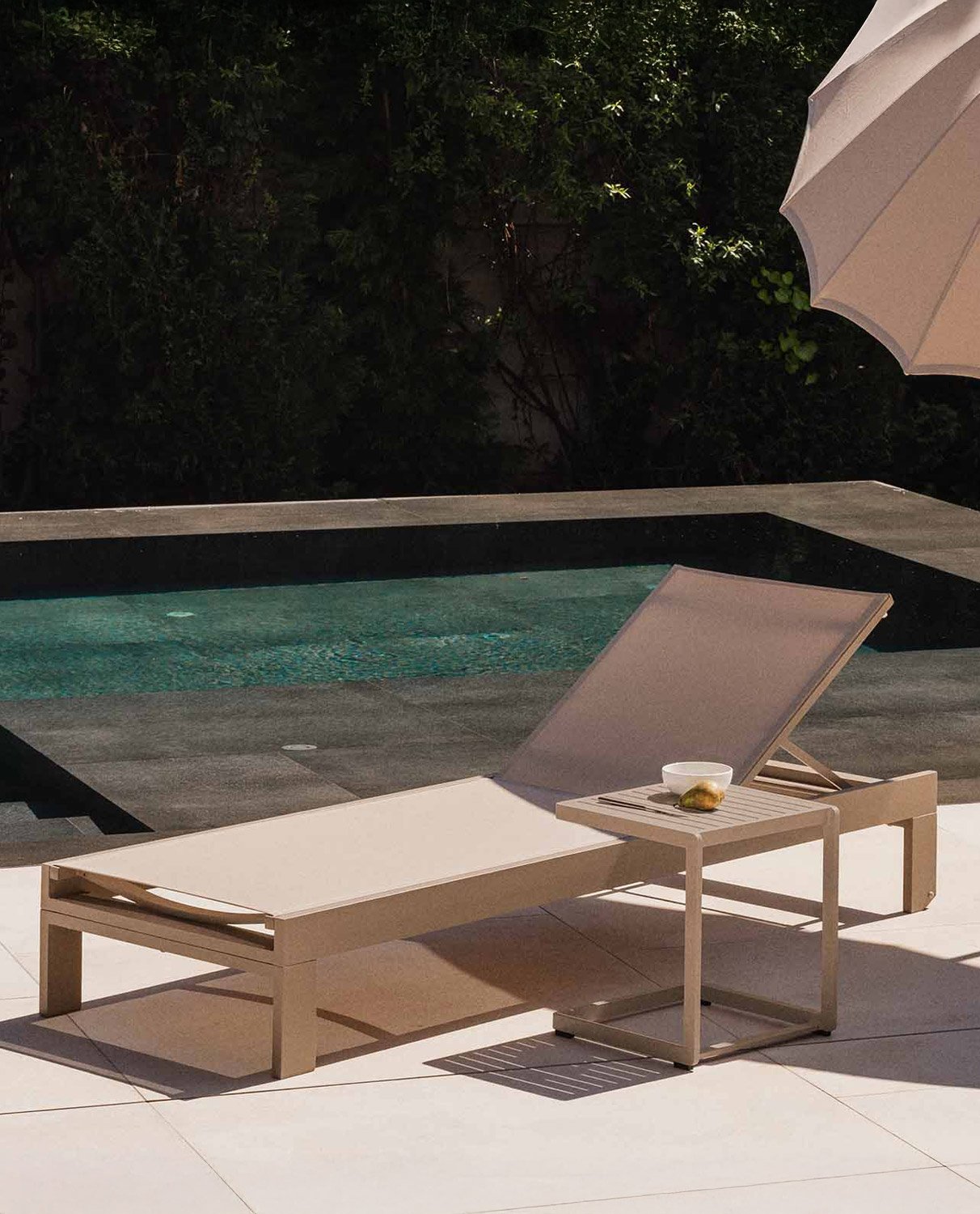 Transat et Table d´Appoint en Aluminium New Kreta, image de la gelerie 2