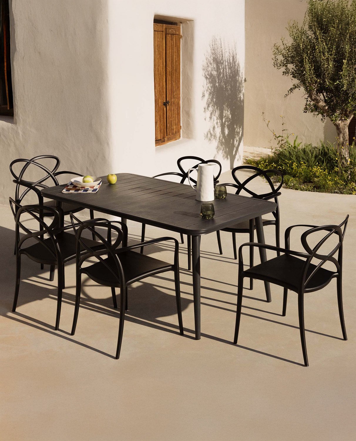 Ensemble Table Rectangulaire en Aluminium Cancun et 6 Chaises en Polypropylène avec Accoudoirs d'Extérieur Cielo, image de la gelerie 2