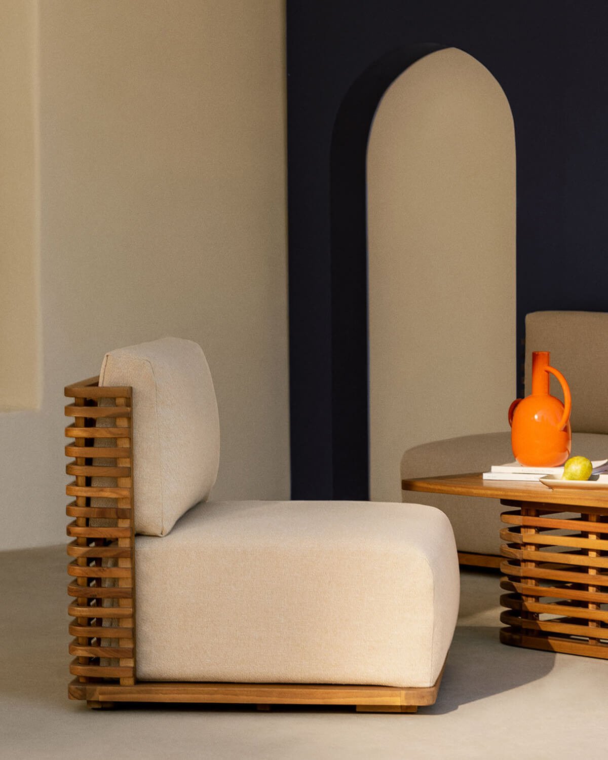 Chaise de Jardin en Bois d'Acacia avec Coussins en Tissu Hazan, image de la gelerie 2
