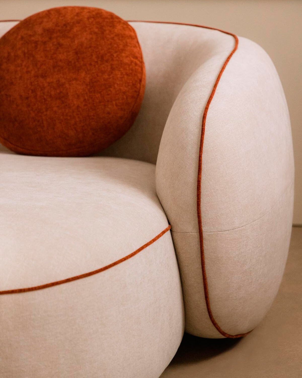 Canapé Méridienne Modulable 2 Pièces avec Fauteuil et Pouf Rond en Tissu Ilham , image de la gelerie 3