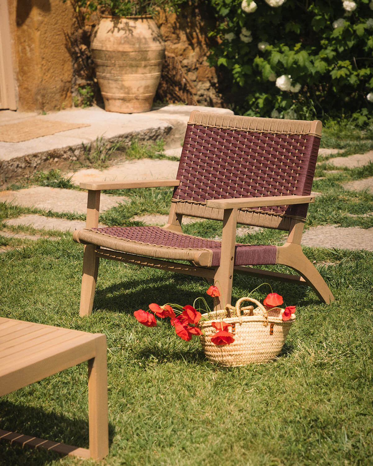 Fauteuil de jardin en bois d'acacia et corde Mirle, image de la gelerie 2