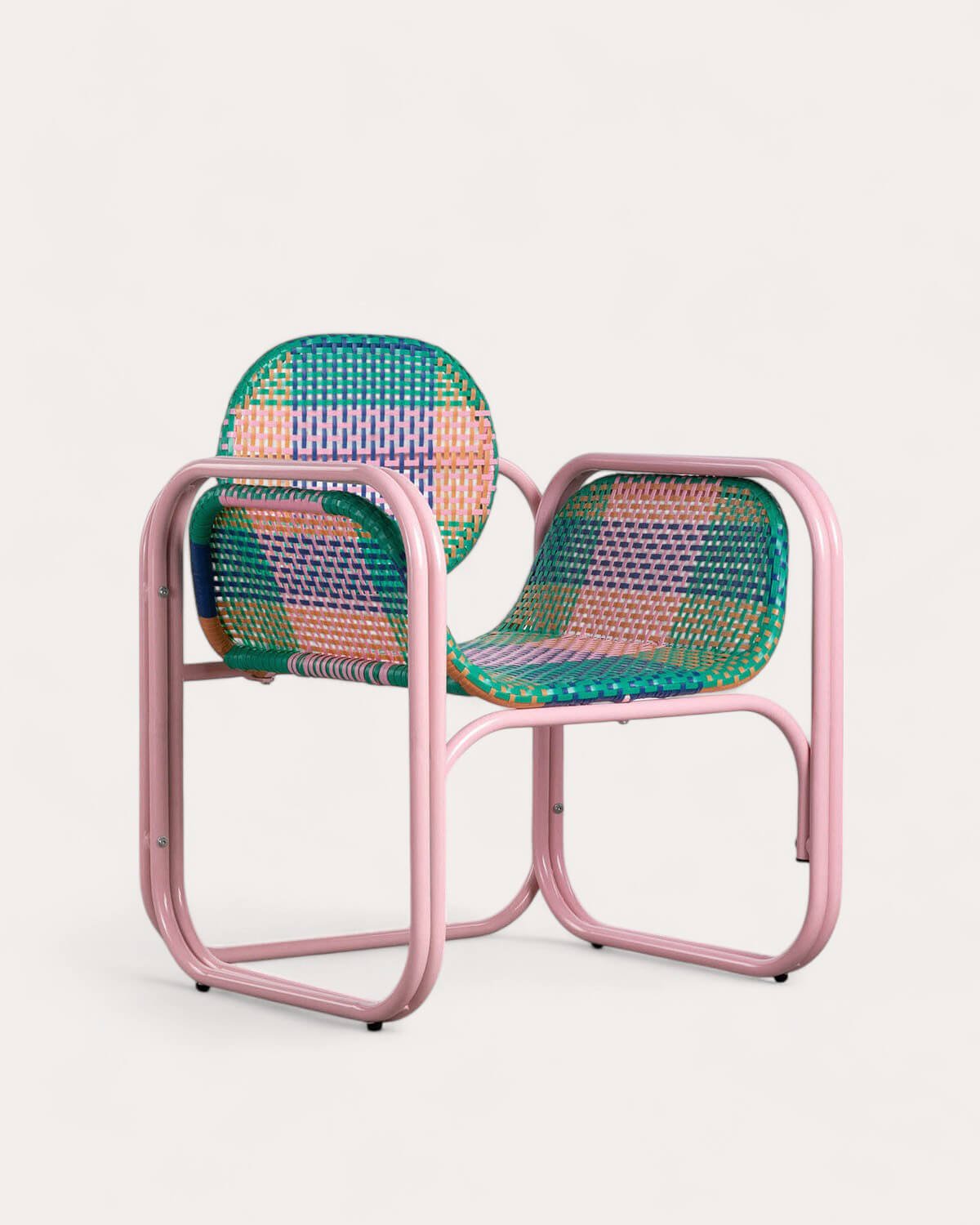 Fauteuil avec Accoudoirs en Aluminium et Rotin Synthétique Emba Studio, image de la gelerie 1
