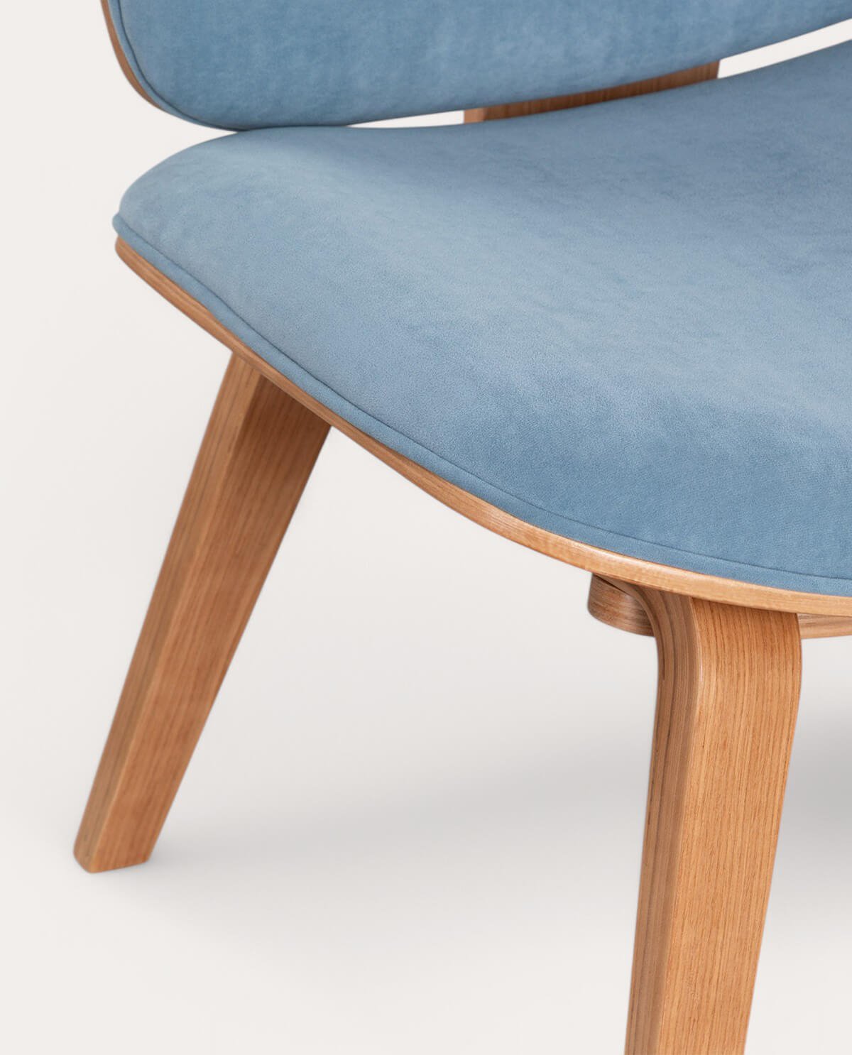 Fauteuil en Bois et Tissu Praga, image de la gelerie 8