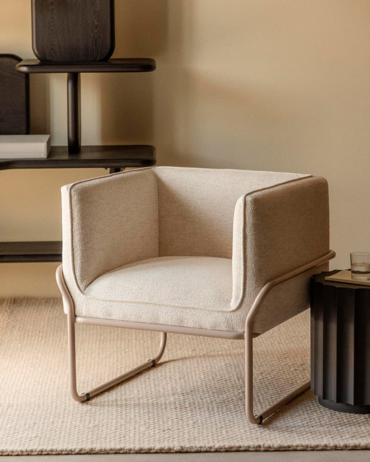 Fauteuil en tissu et métal Marcellus , image de la gelerie 2
