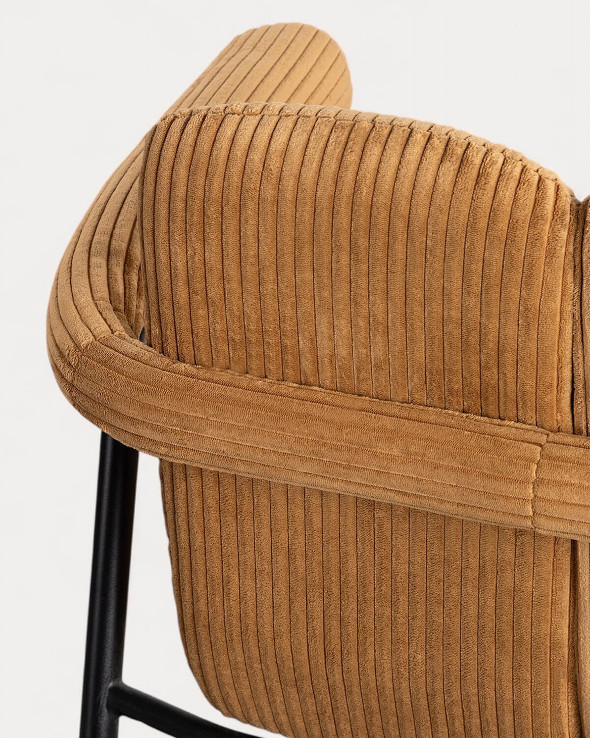 Fauteuil en Velours Côtelé Épais et Métal Elles , image de la gelerie 6