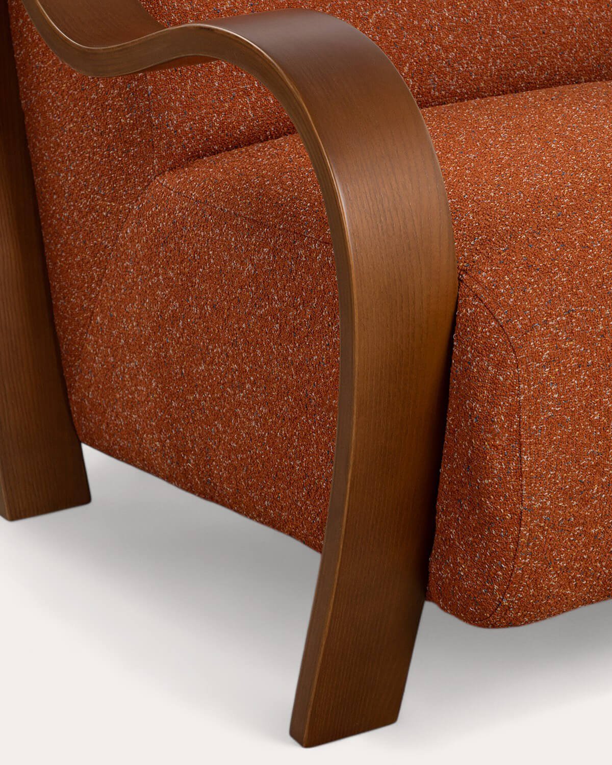 Fauteuil en Bois et Tissu Curved, image de la gelerie 8