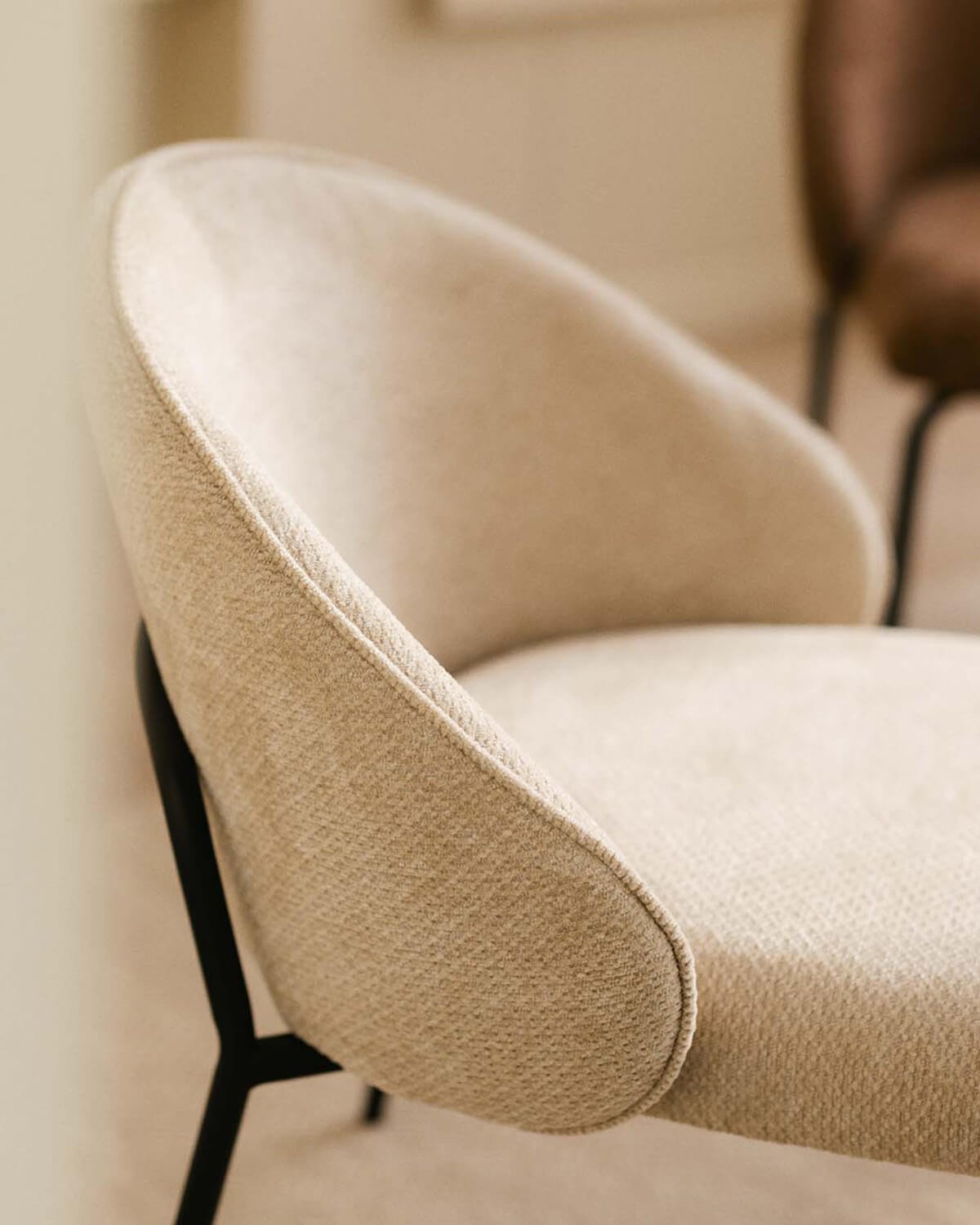 Fauteuil en Tissu et Métal Emna, image de la gelerie 3