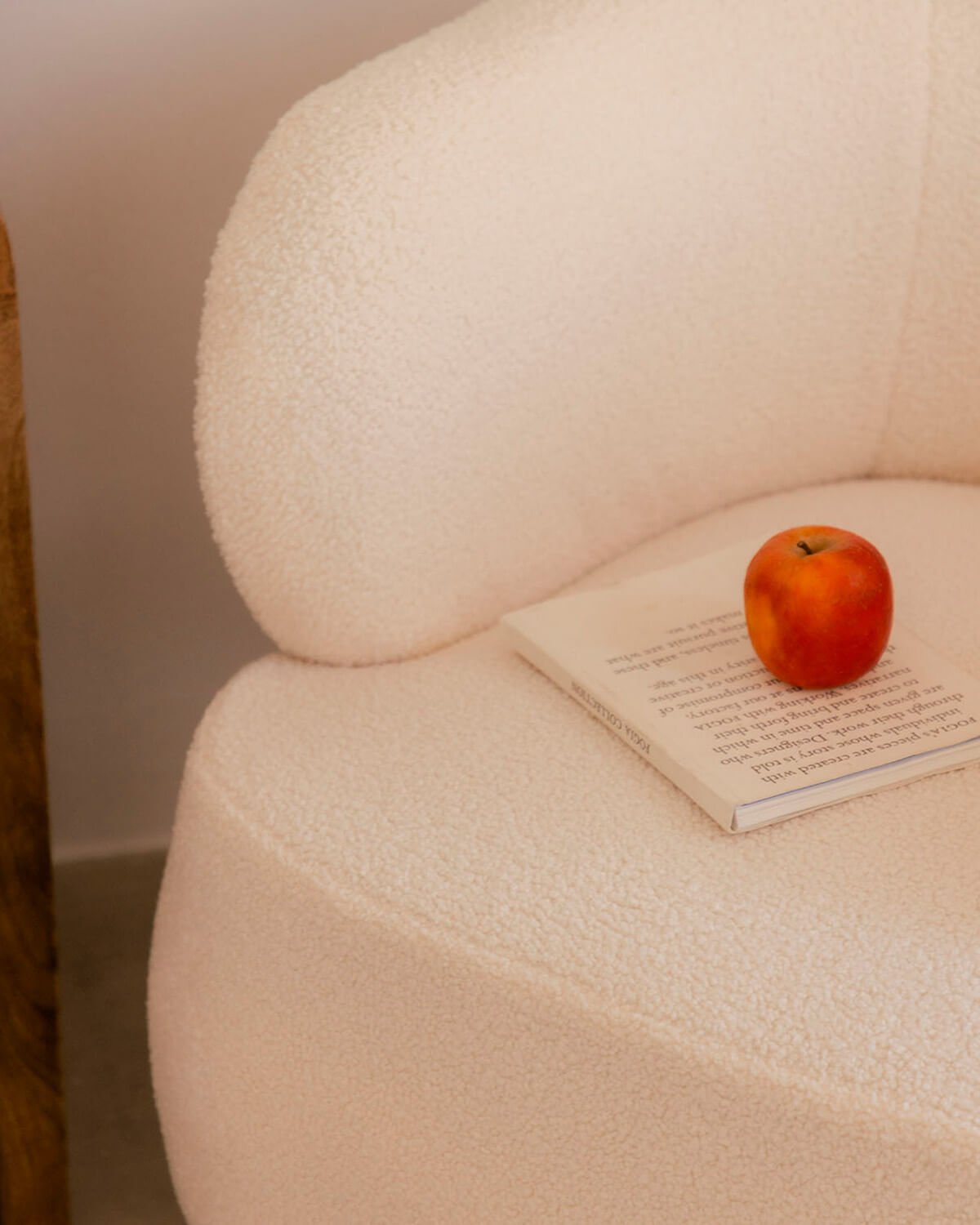 Fauteuil en Tissu Bouclé Ailen, image de la gelerie 3