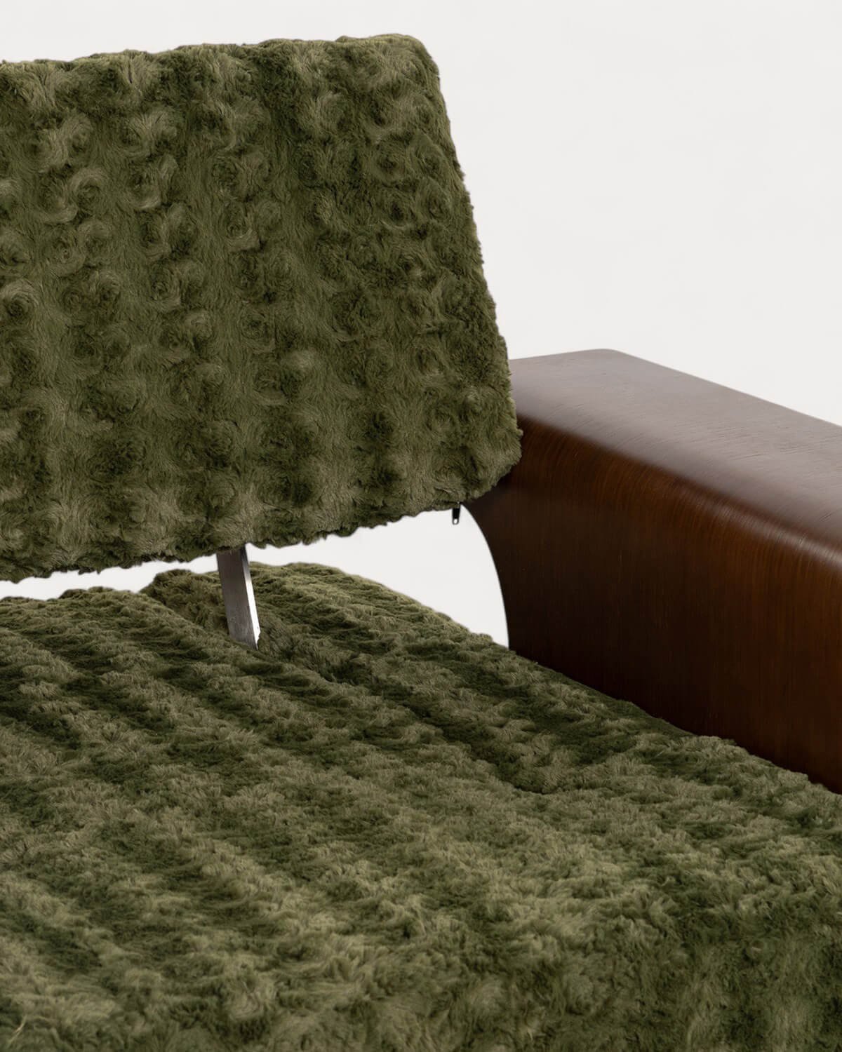 Fauteuil Inclinable avec Accoudoirs en Bois et Tissu 70s Furry, image de la gelerie 7