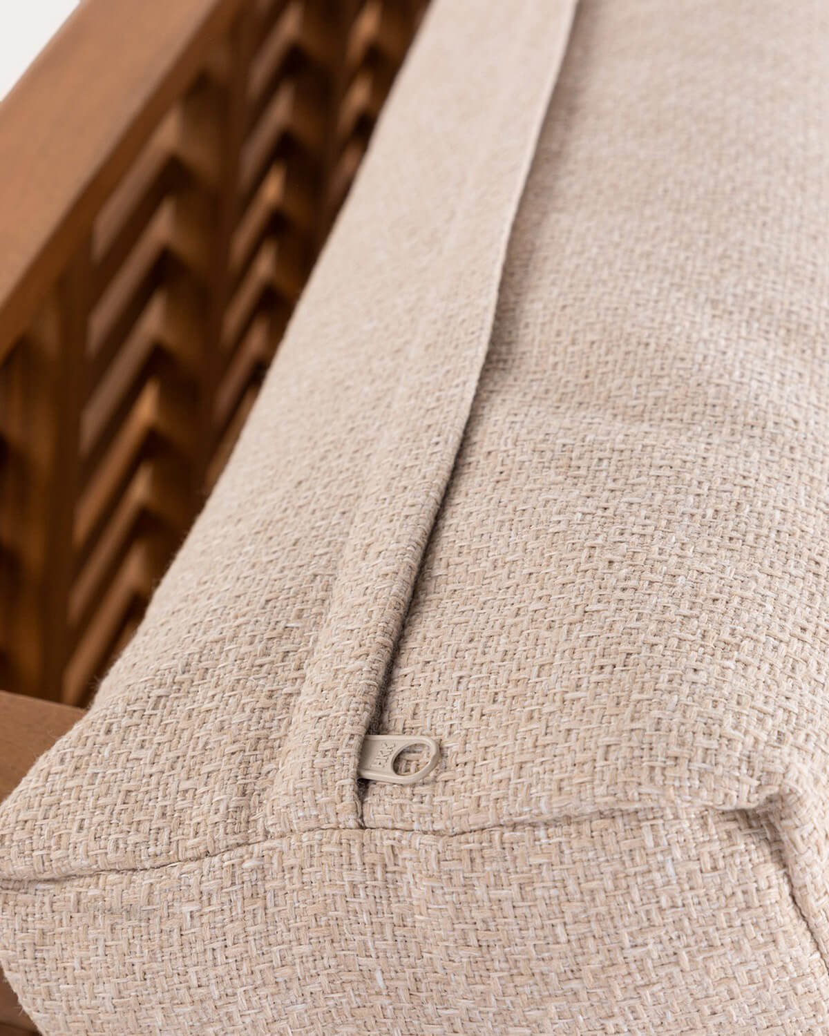 Canapé de Jardin 3 Places en Bois d'Acacia avec Coussins en Tissu Hazan, image de la gelerie 5