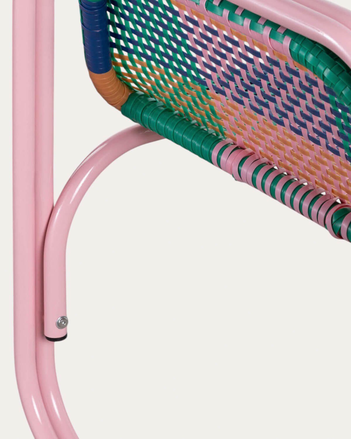 Fauteuil avec Accoudoirs en Aluminium et Rotin Synthétique Emba Studio, image de la gelerie 5