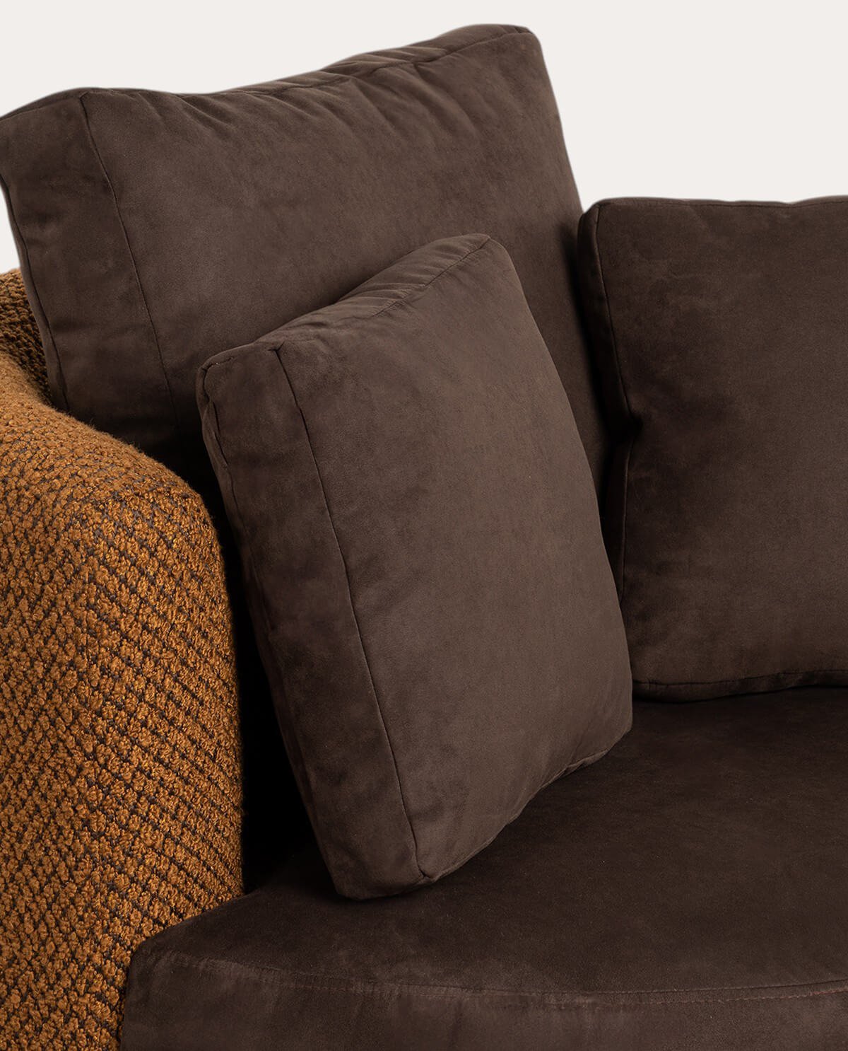 Fauteuil en Tissu avec 3 Coussins et Repose-pieds Jace, image de la gelerie 4