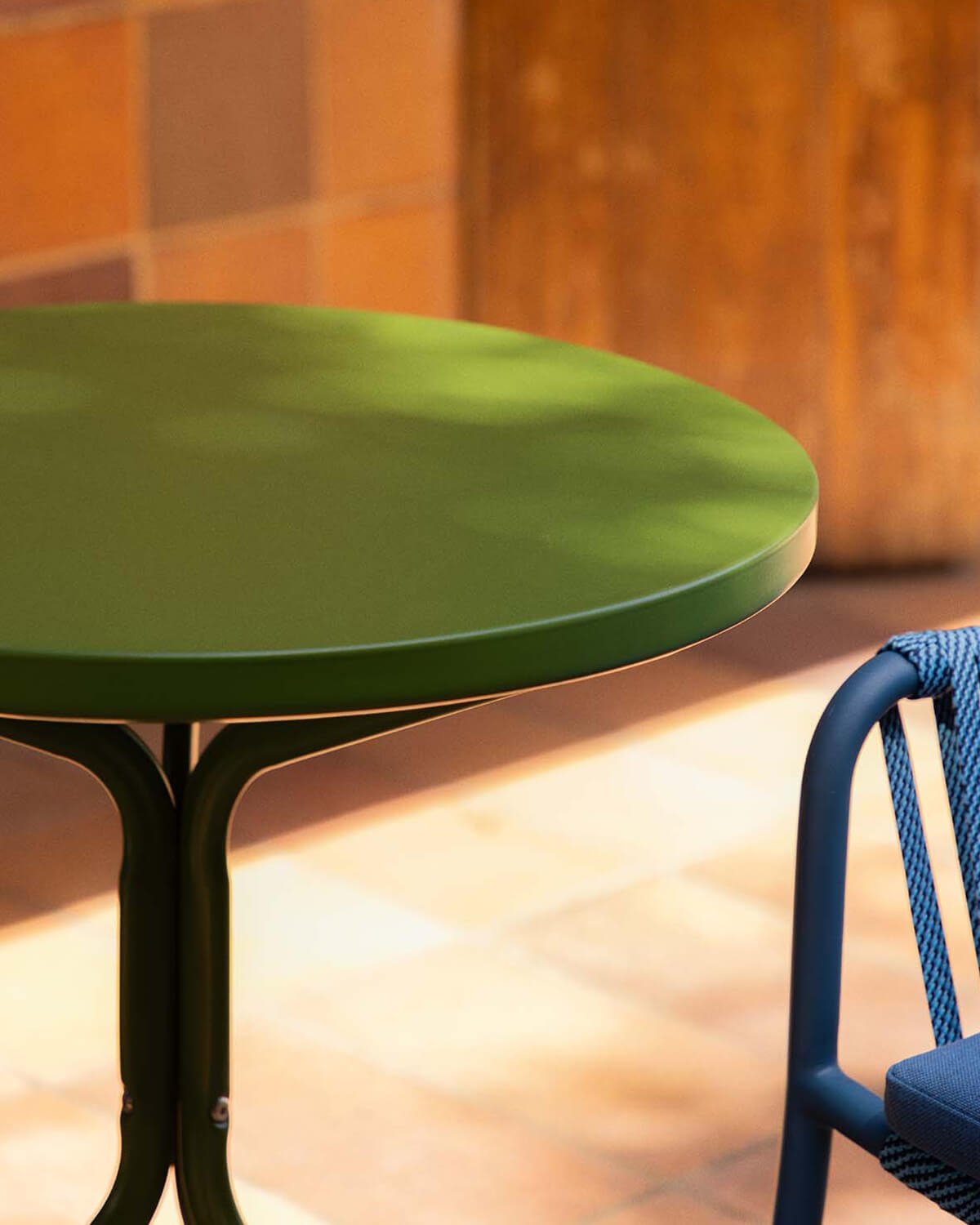 Table Ronde en Métal (Ø60 cm) Enlo, image de la gelerie 3