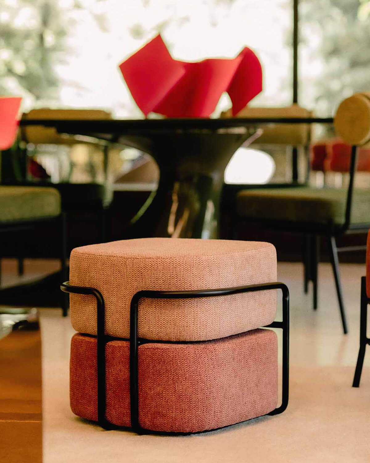 Pouf Rectangulaire avec Coussin Amovible en Tissu Elin, image de la gelerie 2
