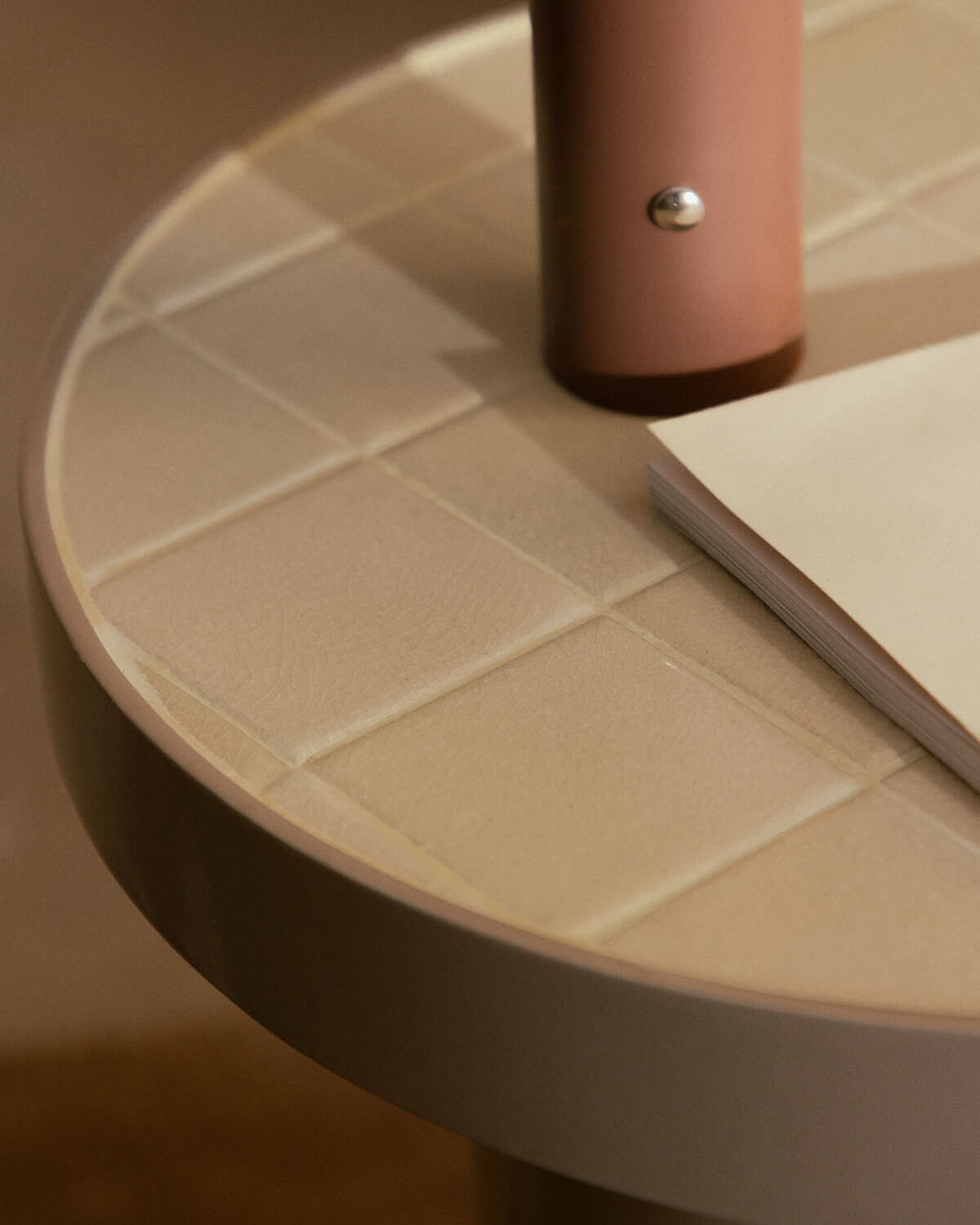 Table d'Appoint en Métal et Céramique (40 cm) Zafiro, image de la gelerie 3