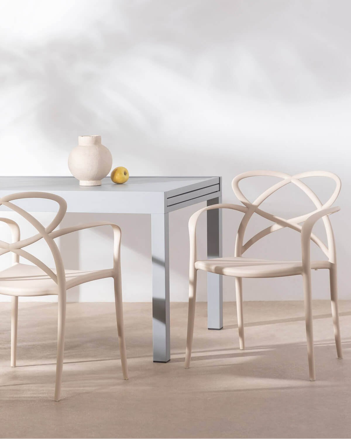 Pack 4 Chaises de Salle à Manger en Polypropylène avec Accoudoirs Cielo, image de la gelerie 2