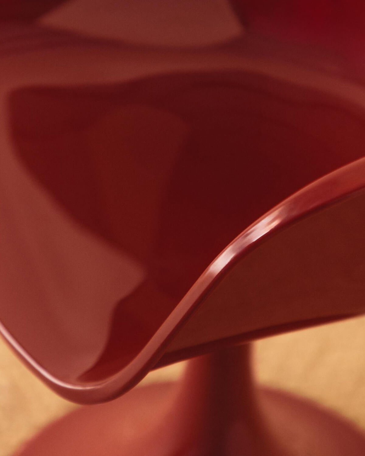 Chaise de Salle à Manger en Polycarbonate Pinhes, image de la gelerie 3