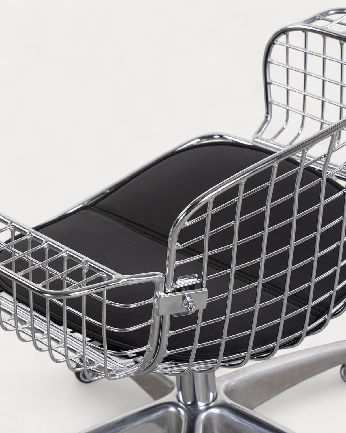 Chaise de Bureau Vintage en Métal à Dossier Bas Aras, image de la gelerie 6