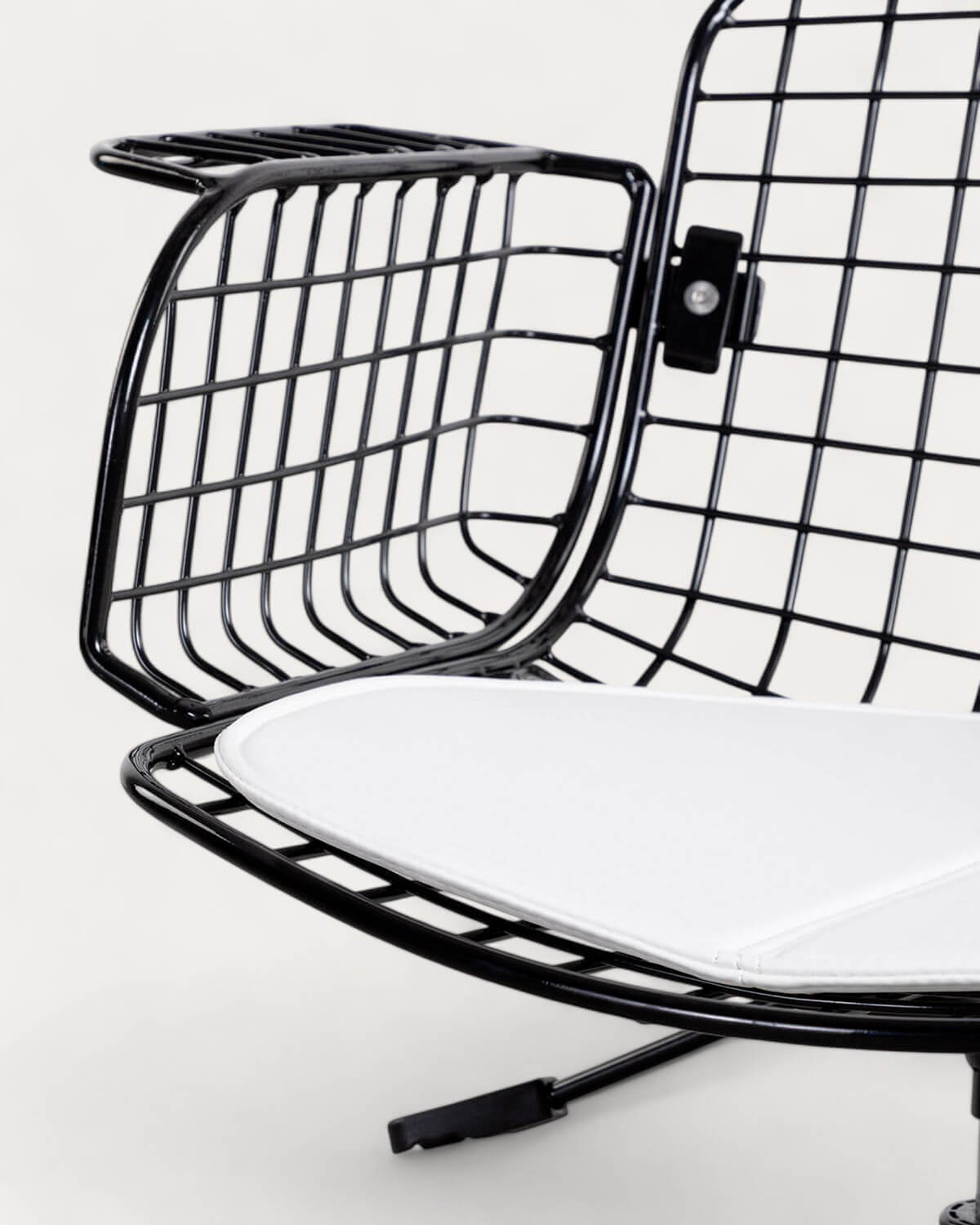 Chaise de Bureau Vintage en Métal à Dossier Bas Aras, image de la gelerie 5