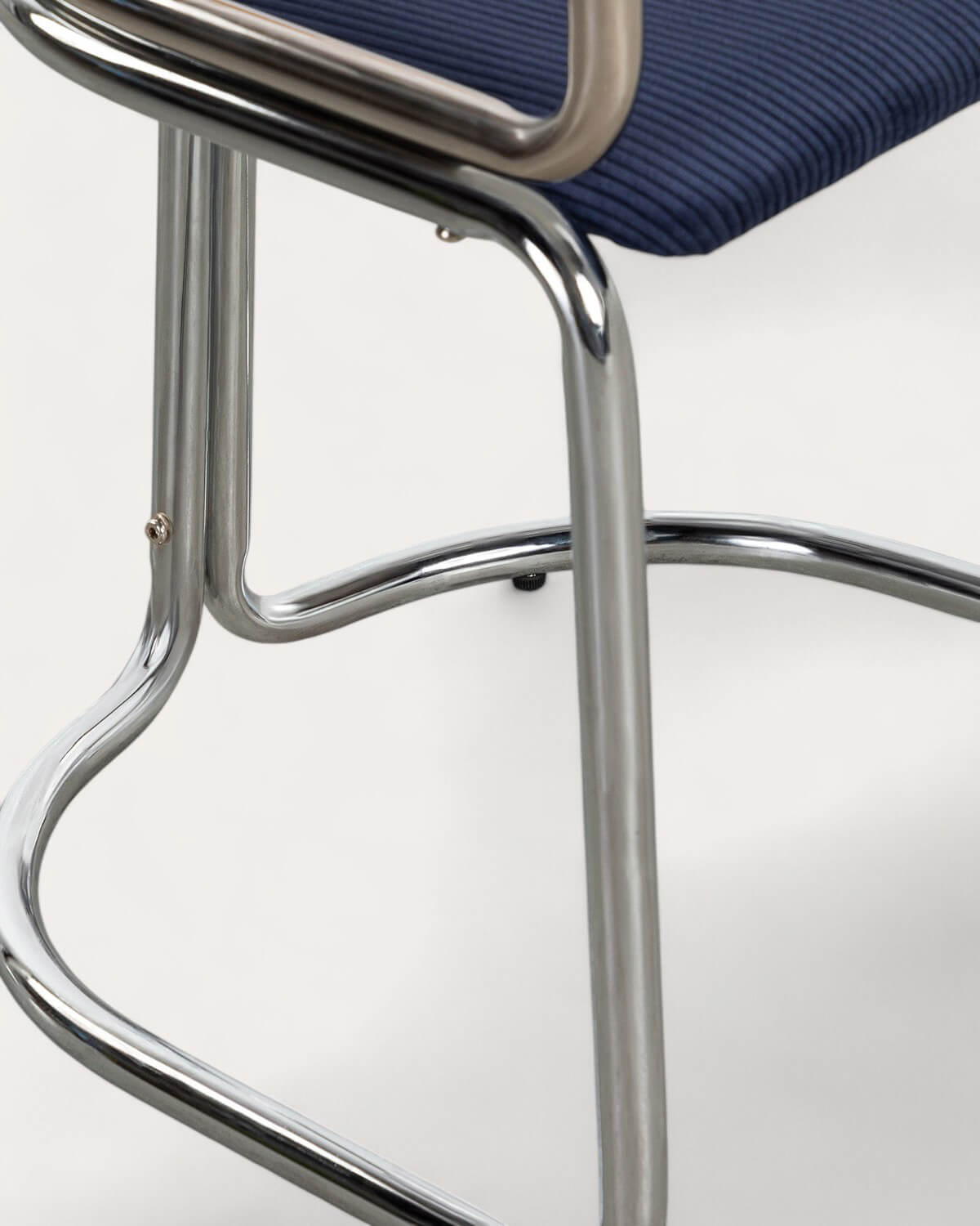 Pack 2 Chaises de Salle à Manger avec Accoudoirs en Velours Côtelé Épais et Bois Teba, image de la gelerie 6