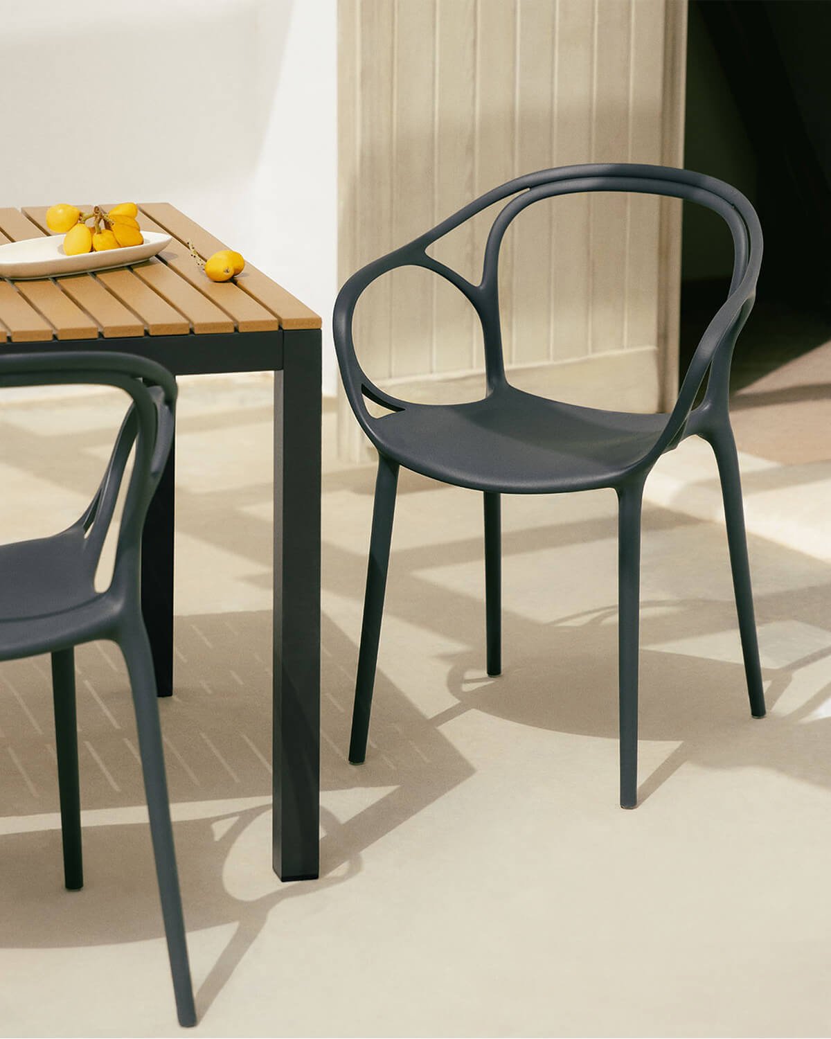 Pack 2 Chaises de Salle à Manger en Polypropylène avec Accoudoirs Erbra, image de la gelerie 4530152