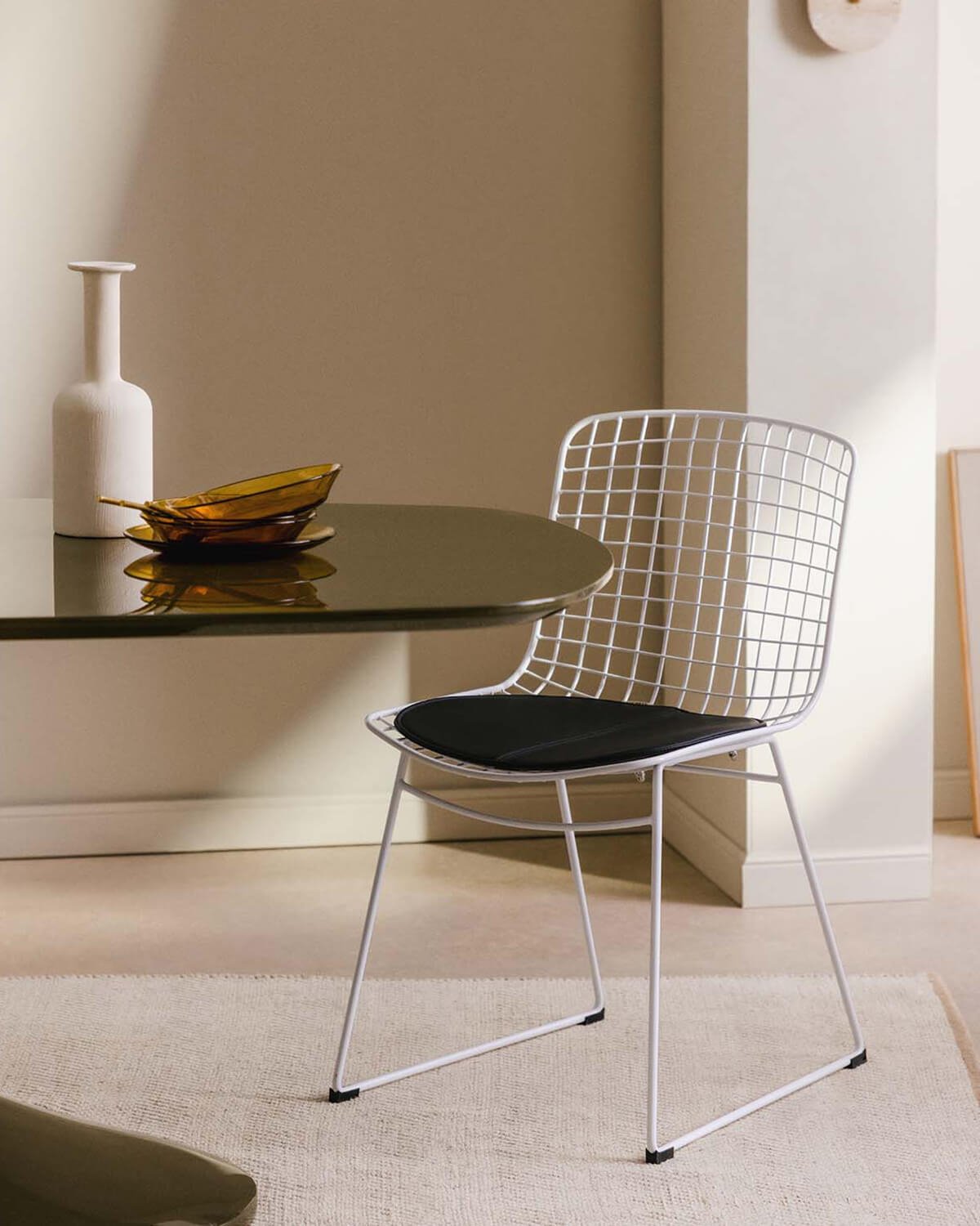 Chaise de Salle à Manger en Métal à Dossier Haut Aras , image de la gelerie 2