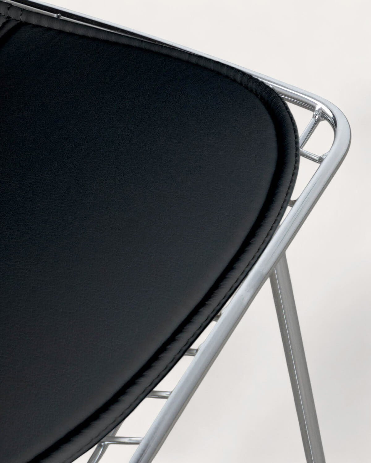 Chaise de Salle à Manger en Métal à Dossier Haut Aras , image de la gelerie 6