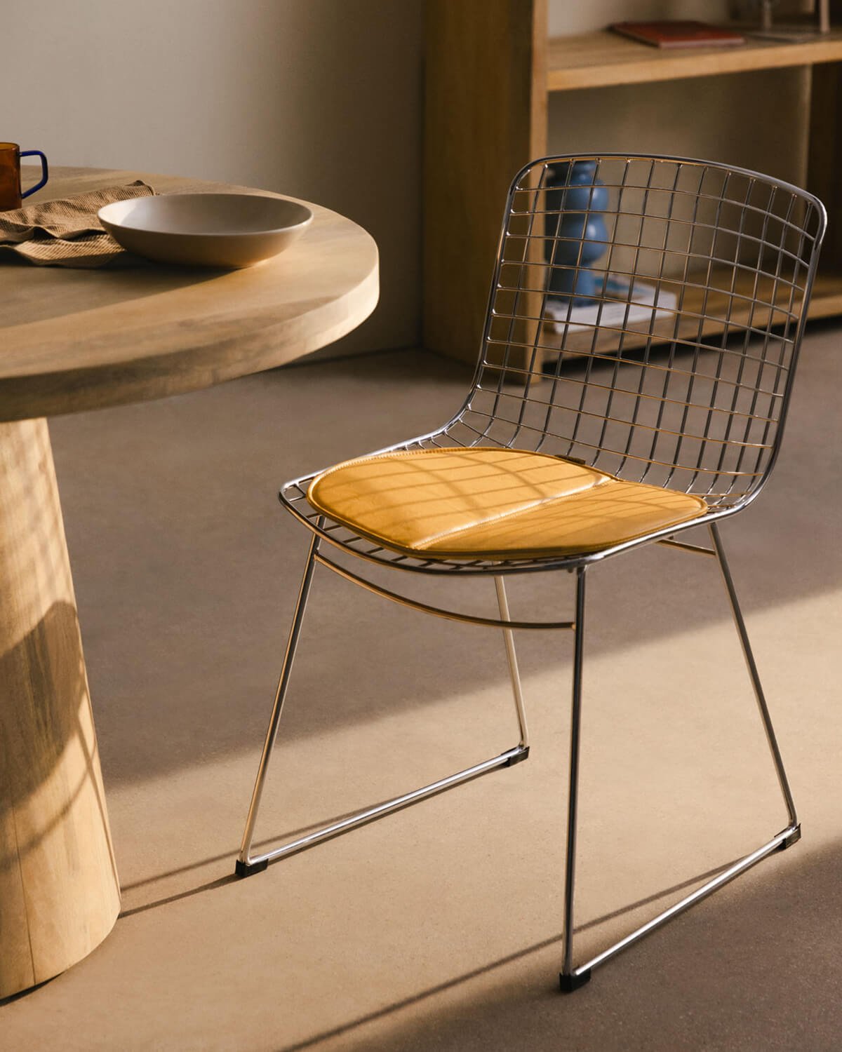 Chaise de Salle à Manger en Métal à Dossier Haut Aras , image de la gelerie 2