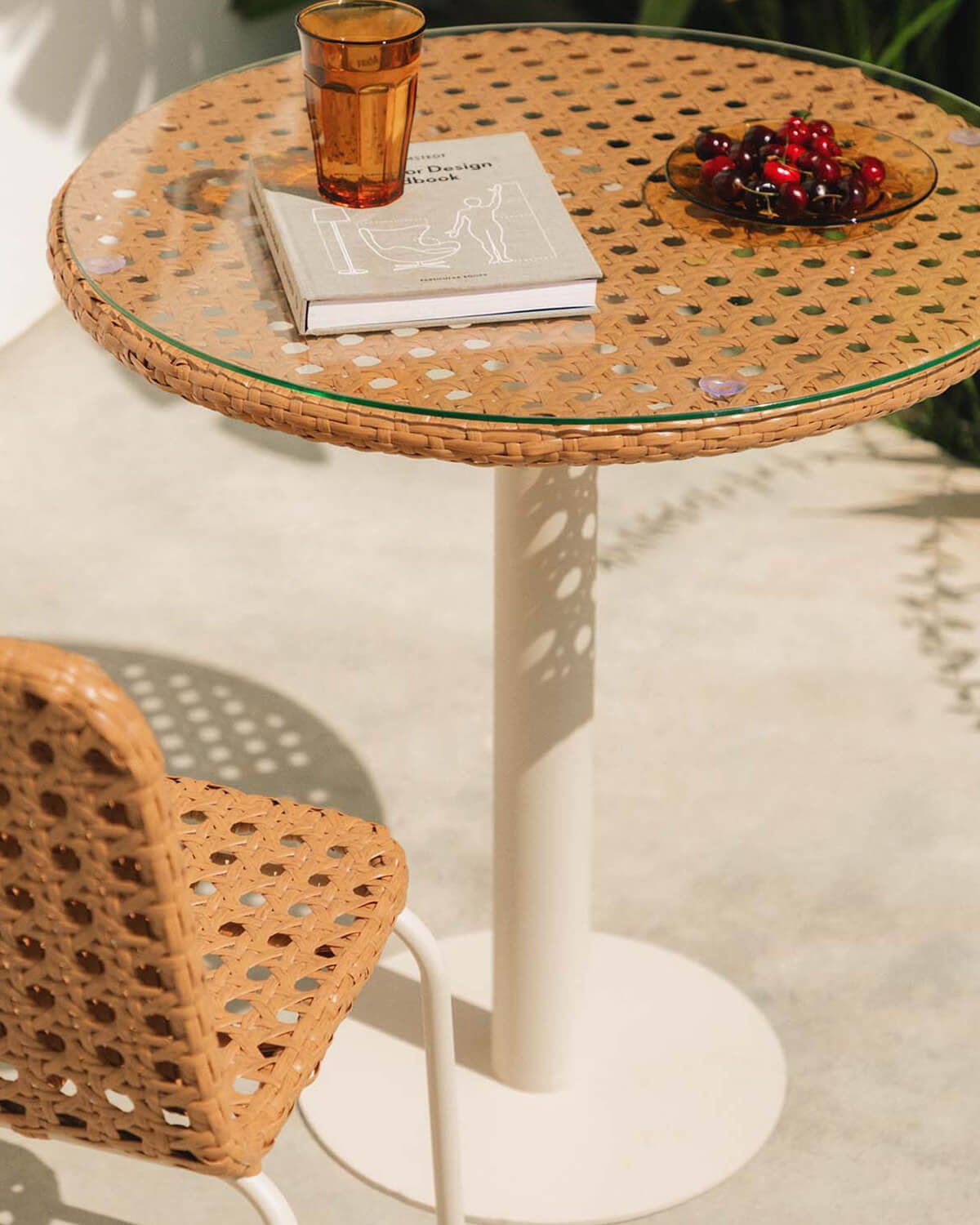 Table Ronde d´Extérieur en Aluminium et Verre Trempé (Ø70 cm) Roys, image de la gelerie 2