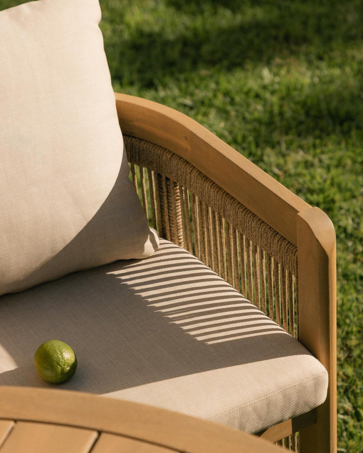 Pack de 2 Chaises d'Extérieur en Bois d'Acacia avec Coussins Mirla, image de la gelerie 3