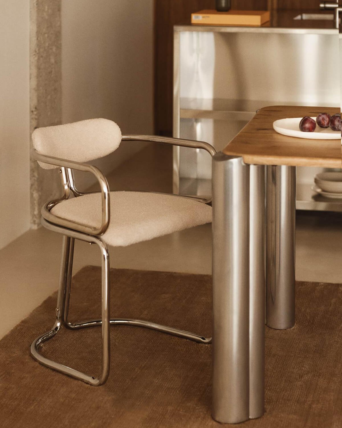 Pack 4 Chaises de Salle à Manger avec Accoudoirs en Tissu et Métal Teba Bouclé, image de la gelerie 3