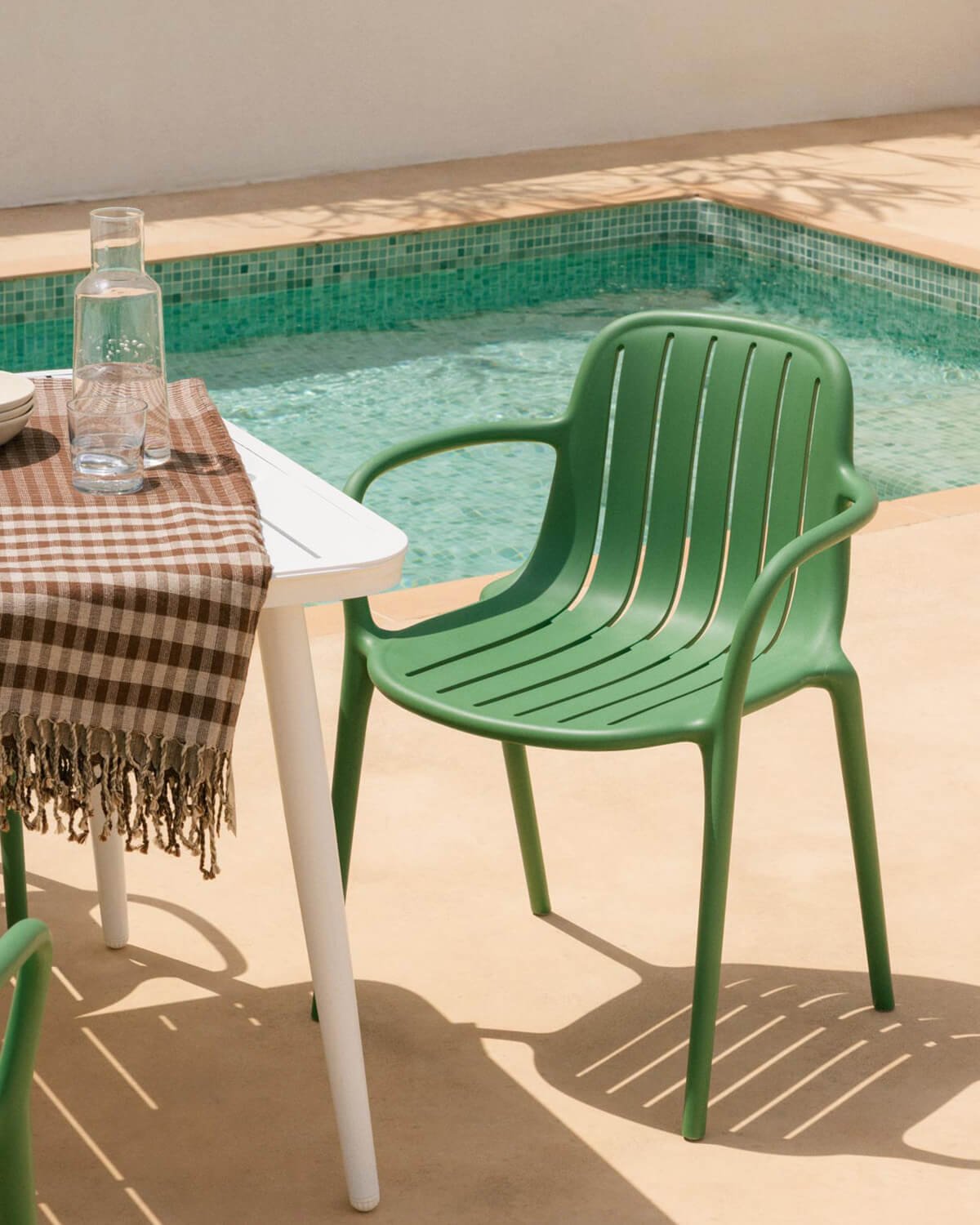 Chaise d'Extérieur en Polypropylène Brand, image de la gelerie 2