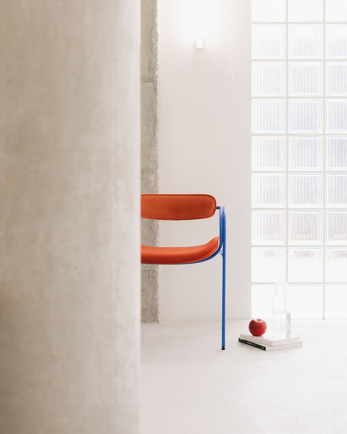 Chaise de Salle à Manger avec Accoudoirs en Velours et Tissu Ilan, image de la gelerie 3