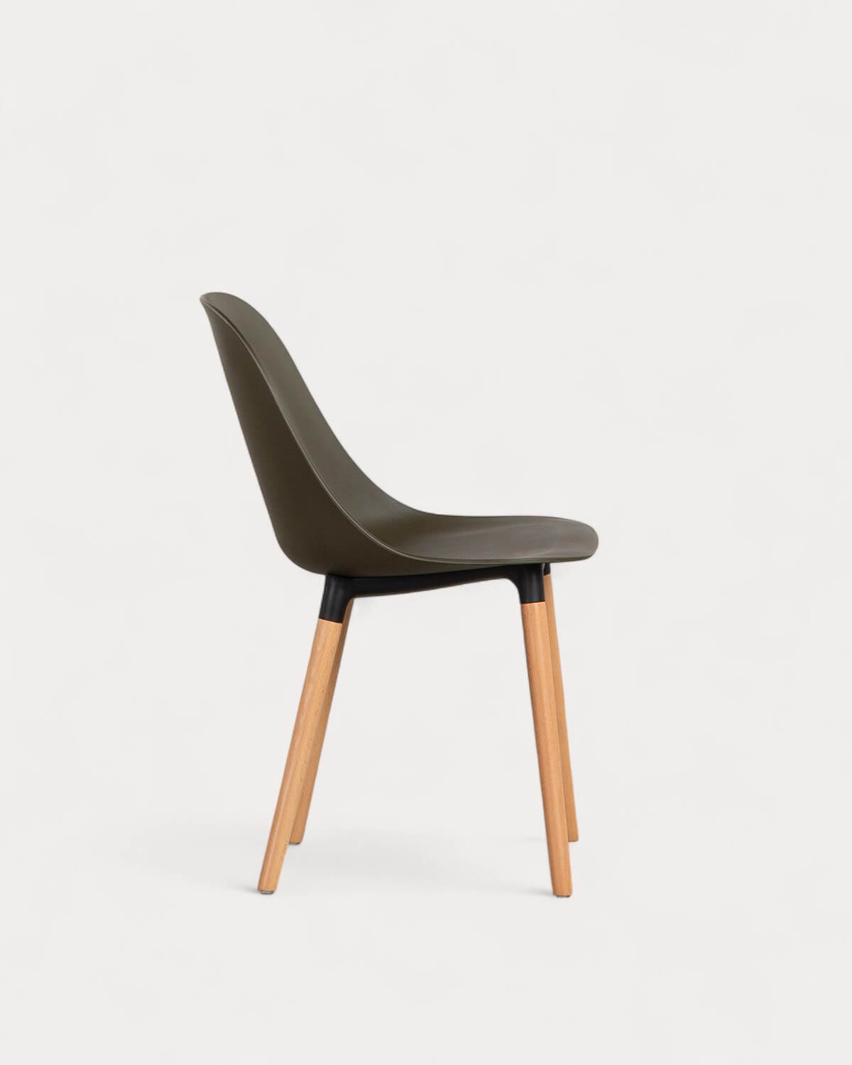 Chaise d'Extérieur en Polypropylène et Bois Reine, image de la gelerie 2