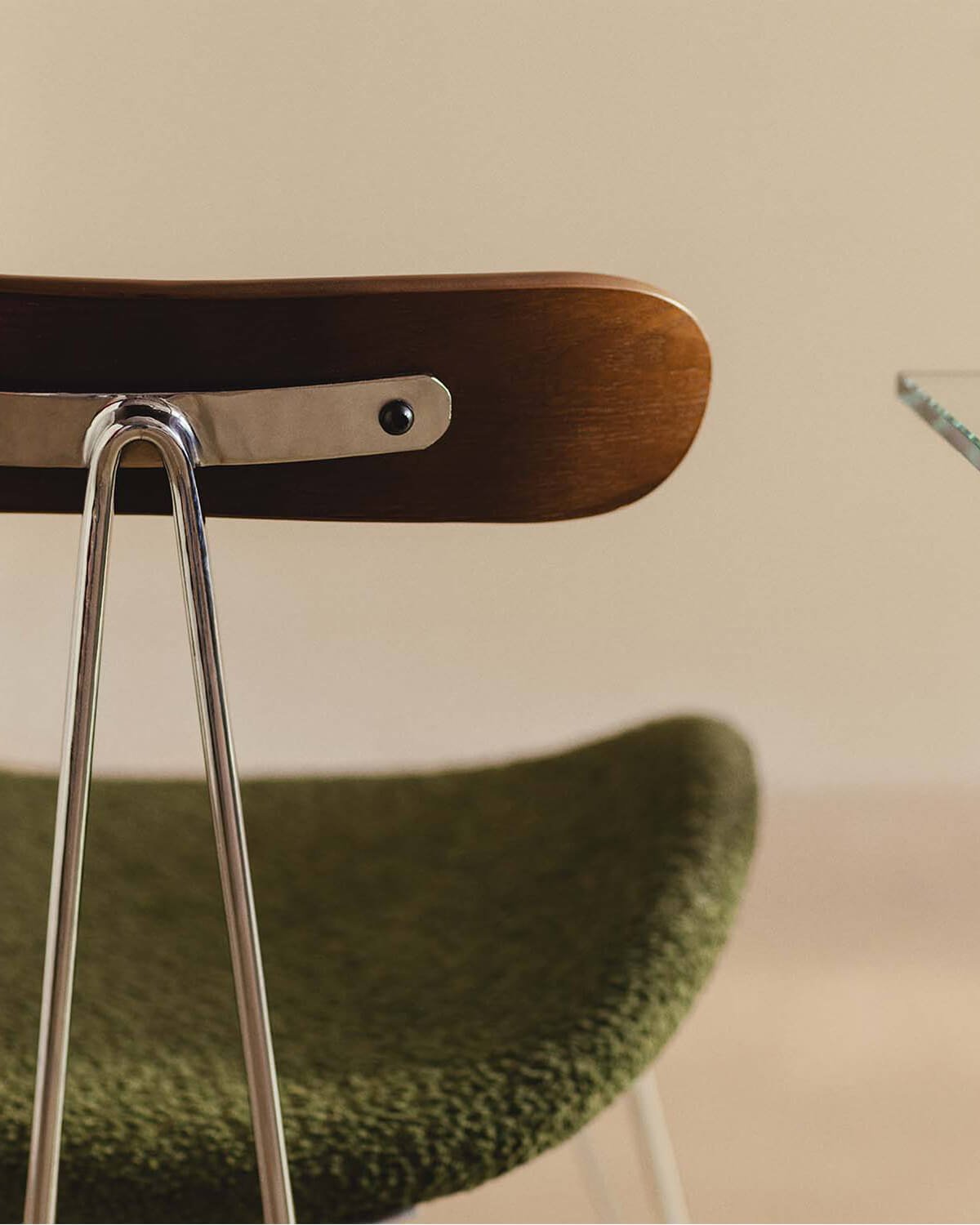 Chaise de Salle à Manger en Tissu et Bois Brunela , image de la gelerie 3