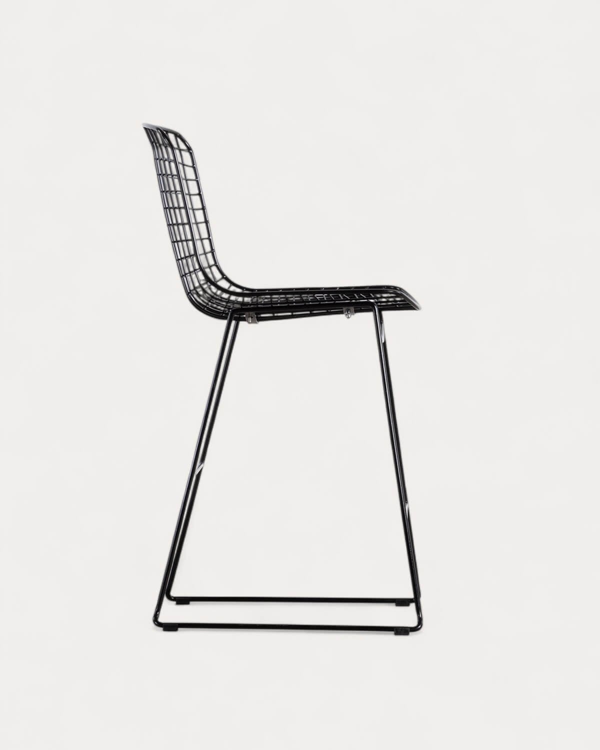 Tabouret haut en métal (65 cm) avec dossier haut Aras, image de la gelerie 2