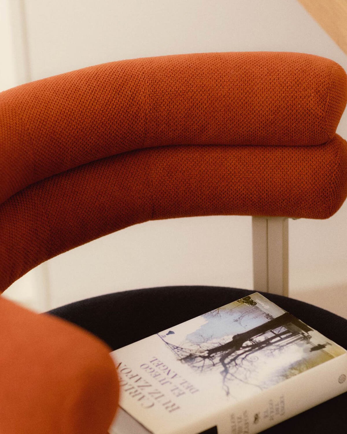 Chaise de Salle à Manger en Tissu et Métal Aixa, image de la gelerie 3