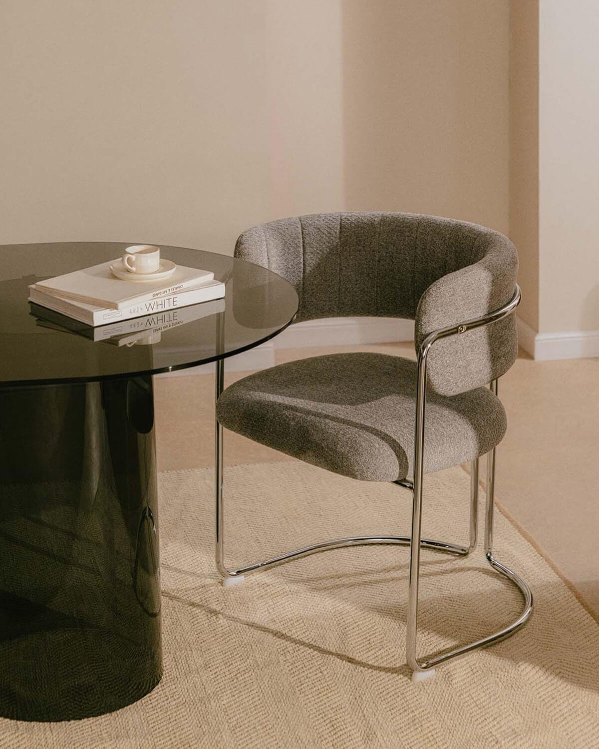 Chaise de Salle à Manger en Tissu et Métal Petra, image de la gelerie 2