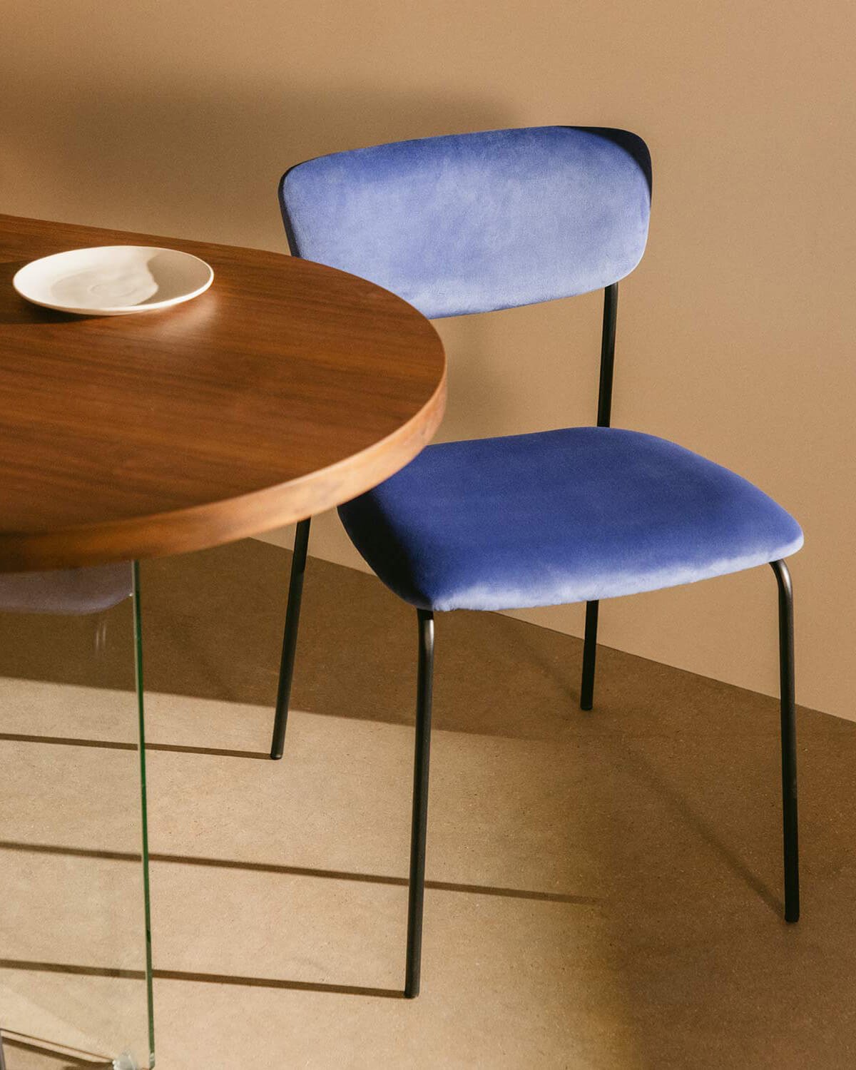 Chaise de Salle à Manger en Métal et Velours Morgan, image de la gelerie 3