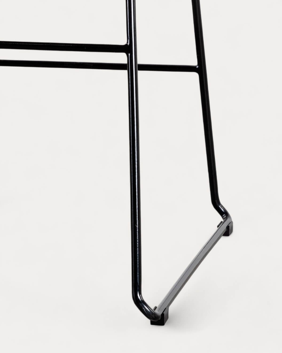 Pack de 4 Tabourets Hauts en Acier Avec Dossier Bas Aras, image de la gelerie 6