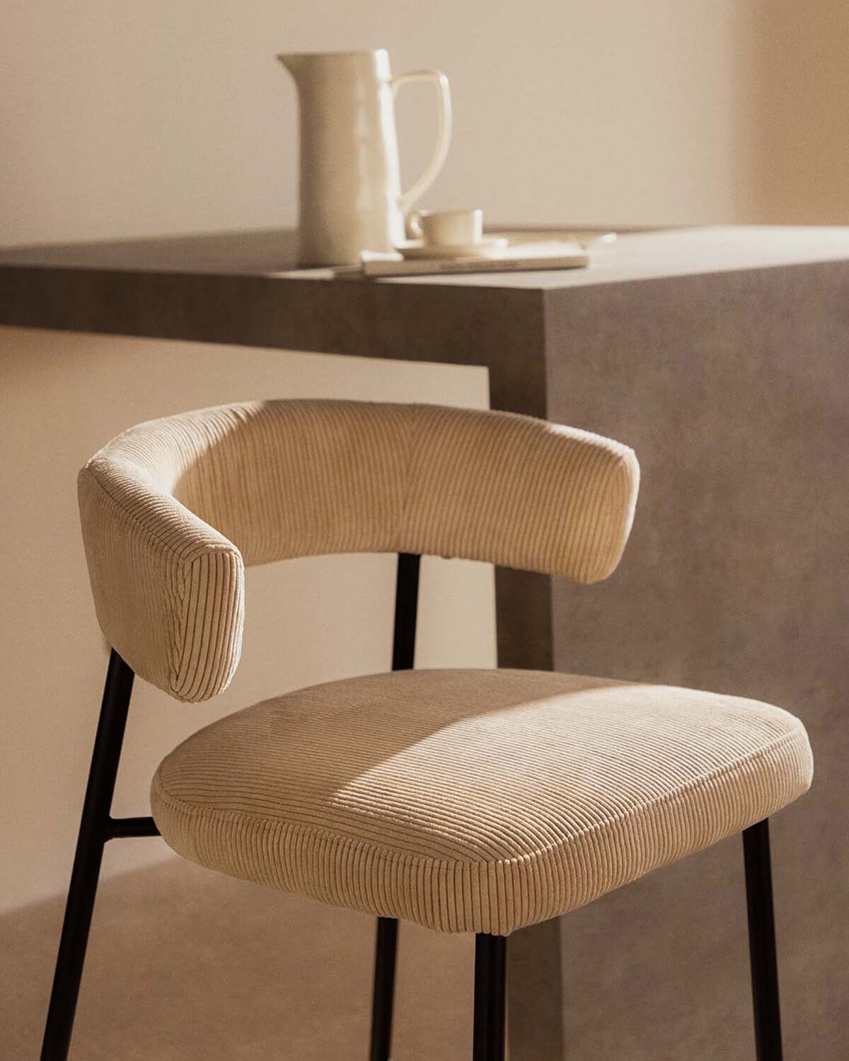 Tabouret Haut en Métal (74 cm) Eloise Pana, image de la gelerie 2