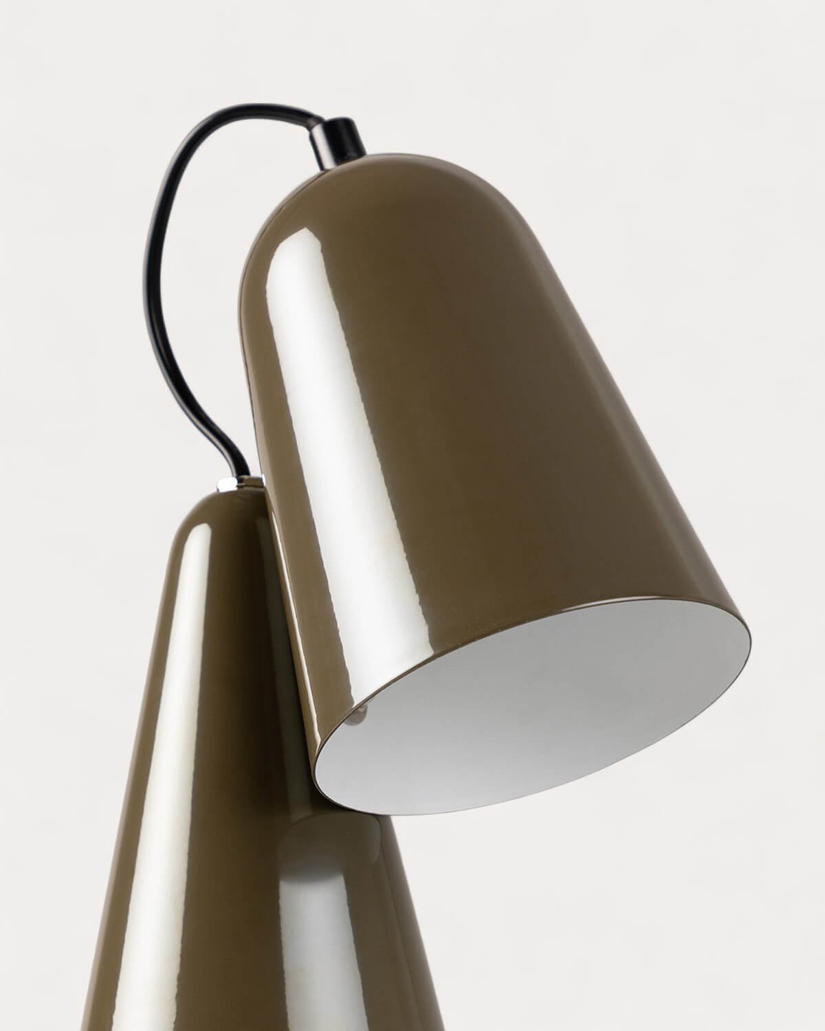 Lampe de Table en Métal Valiria, image de la gelerie 10